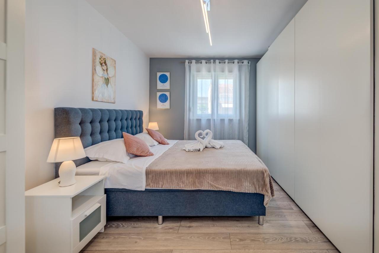 Summer Orchid - Spacious Duplex By The Beach & Ps5 Stobreč Dış mekan fotoğraf