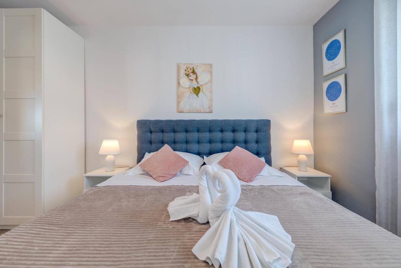 Summer Orchid - Spacious Duplex By The Beach & Ps5 Stobreč Dış mekan fotoğraf