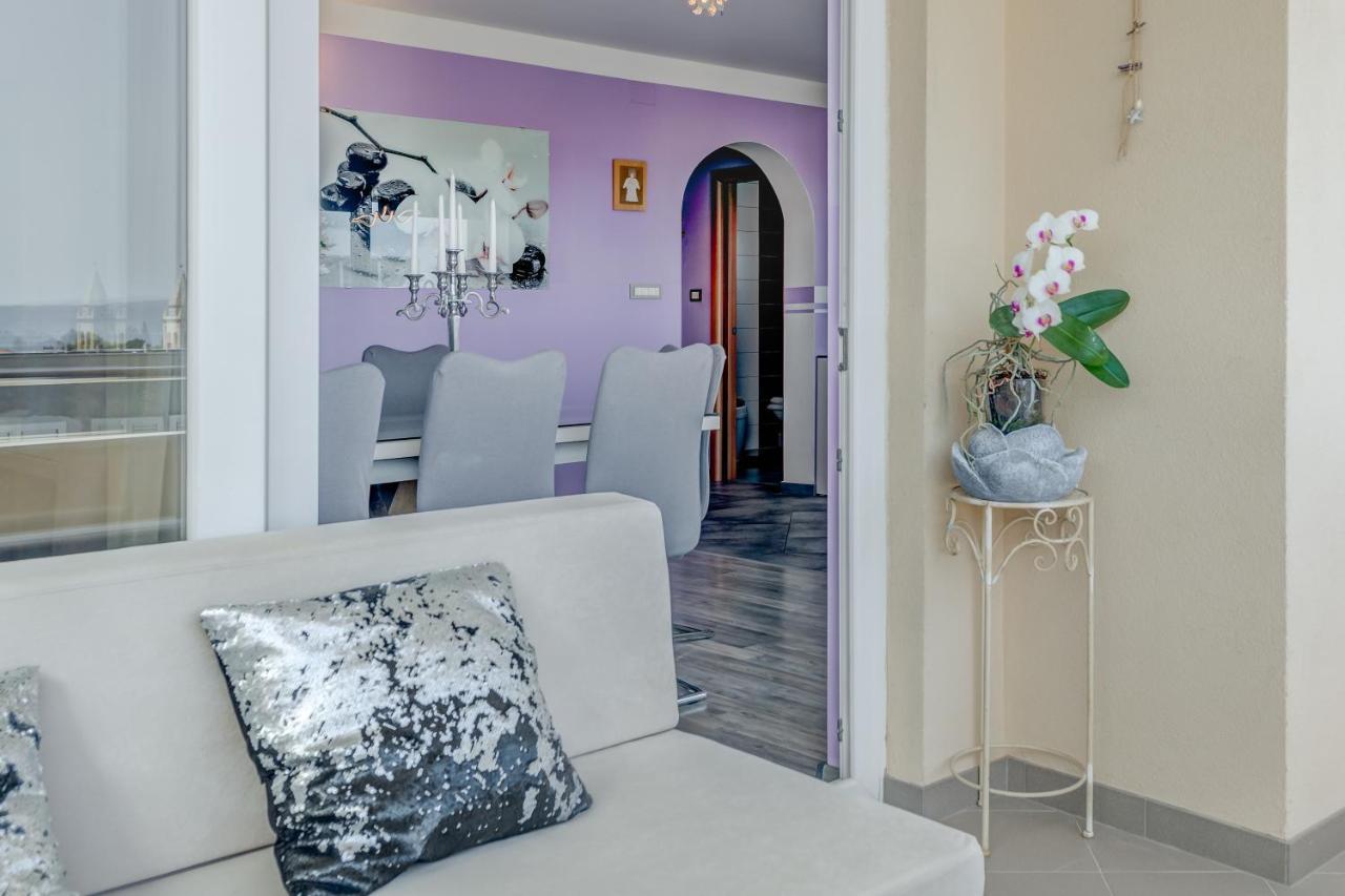 Summer Orchid - Spacious Duplex By The Beach & Ps5 Stobreč Dış mekan fotoğraf